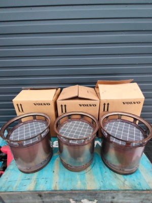 Фільтр часток твердих dpf volvo fh 4 fh5 новий model 23867915 фото №1