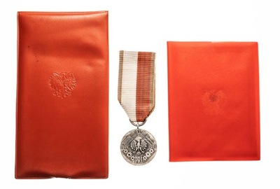 MEDAL 40 LAT PRL + LEGITYMACJA