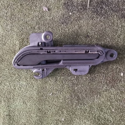 Tesla model y ручка зовнішня двері лівий перед 1528114-00-d фото №1