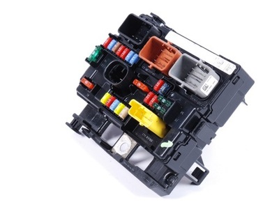 Коробка запобіжників модуль bsm c2 c3 i ii c3 picasso ds3 r07 9667199580 фото №1