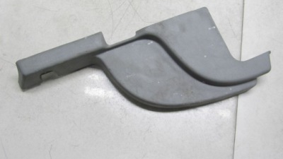 Trafic vivaro ii защита стойка правая задняя 8200036071 фото №1