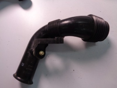 Труба шланг воздуха fiat punto evo 1.3 m-jet фото №1
