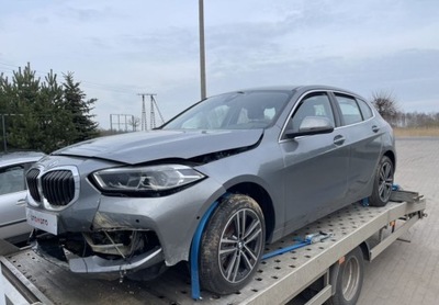 BMW Seria 1 118i 2023r automat niski przebieg
