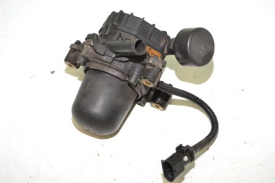 Насос воздуха вторичного citroen peugeot 9653340580 фото №1