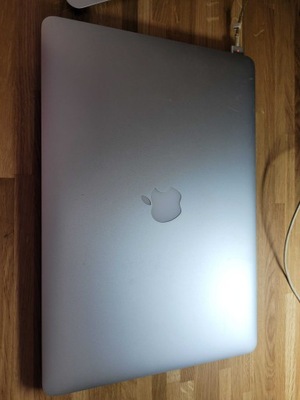 MacBook Pro A1398v