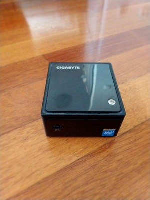 Mini komputer Gigabyte Brix GB-BXBT-2807