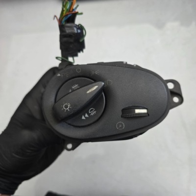 Ford focus 2m5t13a024aa перемикач світла фото №1