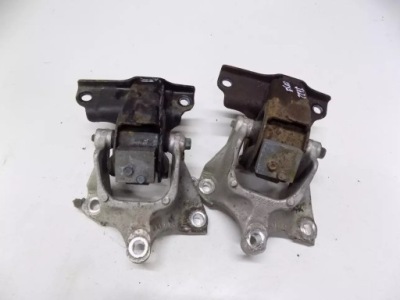 Honda jazz iii 08- кронштейн подушка двигателя фото №1