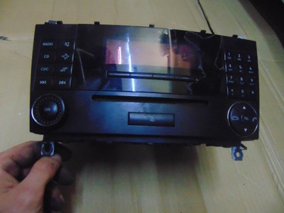 Mercedes w203 lift оригінальні радіо cd a2038703689 фото №1