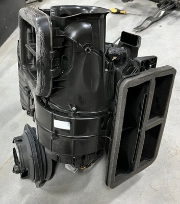 Bmw f40 отопитель фото №1