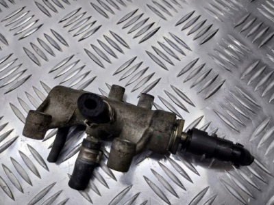 Розподільник пального opel astra h 1.9 cdti 55203803 фото №1