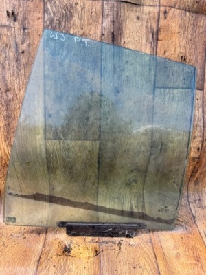 Jeep grand cherokee wj стекло дверь правый задняя фото №1