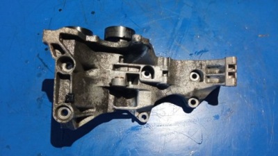 03g903143d кронштейн генератора audi a4 2.0 tdi фото №1