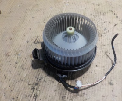 Вентилятор вентилятор, toyota auris 2018r 132 km 1.6 pb фото №1