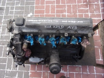 Двигатель opel x25day3 wał поршень головка блок винтик фото №1