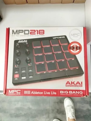 KONTROLER USB/MIDI AKAI MPD 218