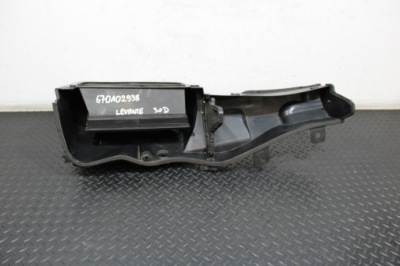 Впуск воздуха maserati levante m161 670102938 фото №1