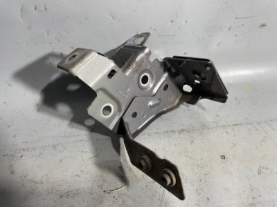 Кронштейн кронштейн крыла renault megane iii 6256002e ! фото №1