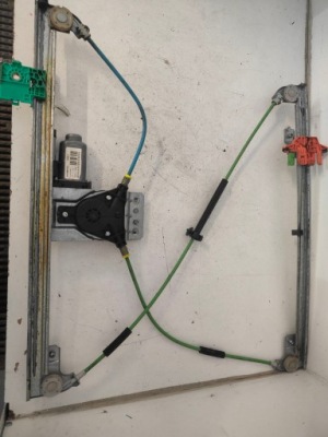 Підйомник скло перед правий fiat scudo ii 06-16 400983f, 440787f фото №1