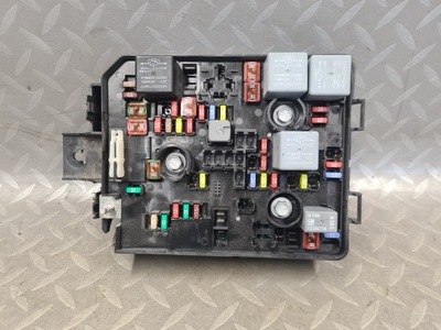 Коробка блок управления bsi предохранителей pod капот opel adam 13469156 фото №1