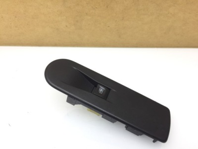 Renault clio iv панель переключатель открывания стекло правый перед фото №1