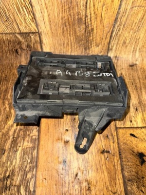 Audi a4 b8 2.0 tdi модуль комфорту блок керування фото №1