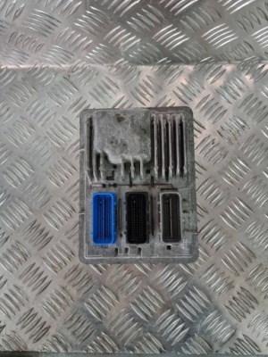 Набор стартовый бортовой компьютер opel оригинальный номер 12670579 фото №1