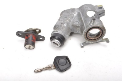 Porsche 924 вкладка замка+ замок запалювання+ ключ комплект фото №1