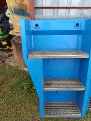 Renault magnum ліва підніжка фото №1