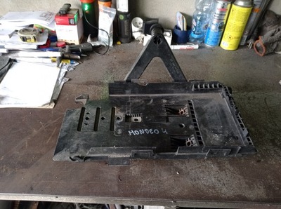 Mondeo mk4 - основание аккумулятор фото №1