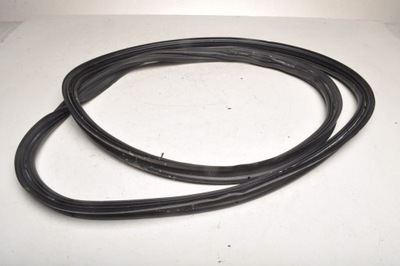 Volvo xc60 ii прокладка крышки багажника фото №1