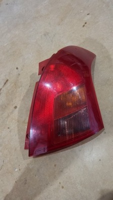 Лампа правий задня suzuki swift mk6 05- 5d eu фото №1