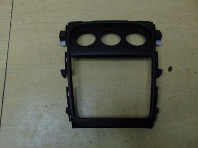 Рамка радио консоли suzuki sx4 73824-79j1 фото №1