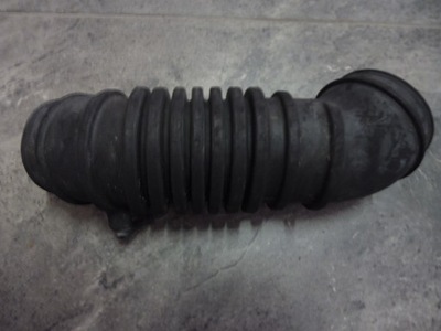 Труба фільтра повітря mitsubishi space runner фото №1