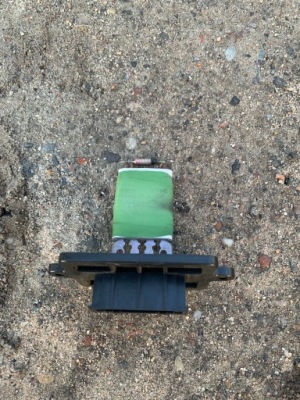 Dacia sandero ii stepway резистор резистор вентилятор фото №1