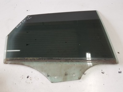 Audi q3 8u 13r стекло дверь правая задняя фото №1