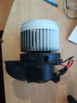 Вентилятор обігрівача renault zoe i 5q1335000 фото №1