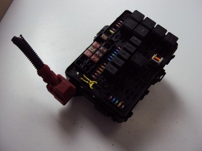 Коробка запобіжників maserati levante 3.0d 2016- фото №1