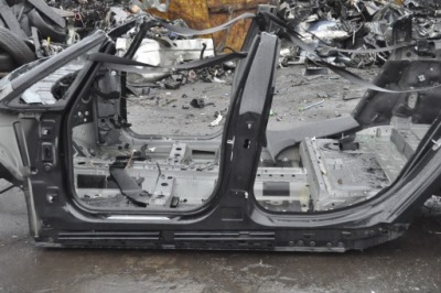 Bmw 2 f46 gran tourer блок двигателя порог левый фото №1