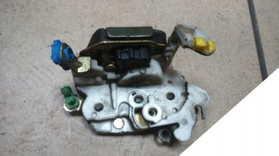 Serena vanette замок з двері лівий перед передній фото №1