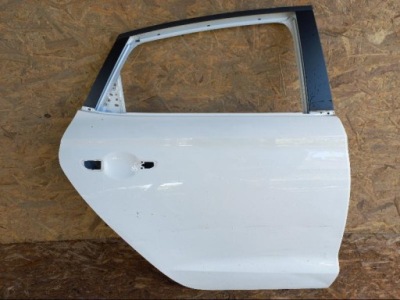 Hyundai i30 iii 17- fastback дверь задние задняя правое фото №1