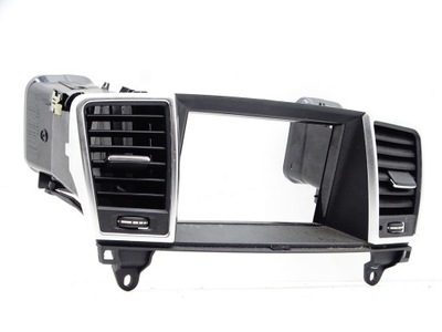 Решітка обдув середня рамка радіо mercedes ml w166 a1668300654 фото №1