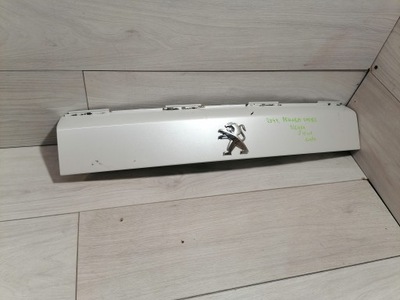 Peugeot 2008 ii накладка молдинг крышки задняя 9828080080 фото №1