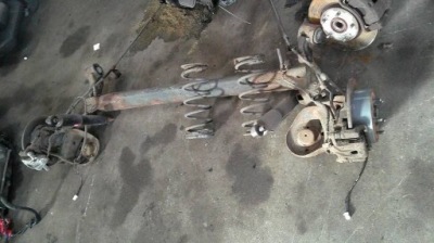 Kia soul i задняя oś балка фото №1