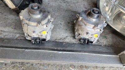 Audi vw генератор 4n0903028r фото №1