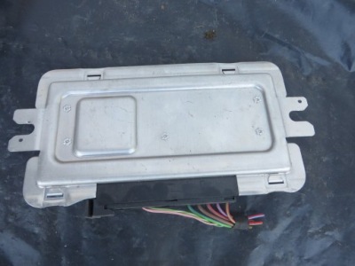 Модуль блок керування підвіска bmw 3714 6858401 01 e фото №1