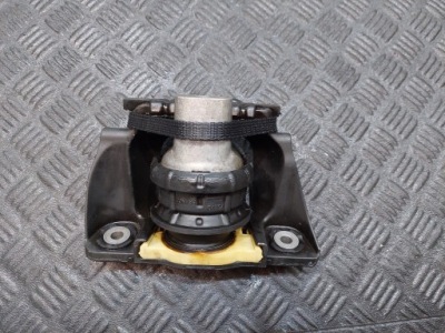 Кронштейн подушка двигуна 31480353 volvo s90 ii v90 2.0 d4 фото №1