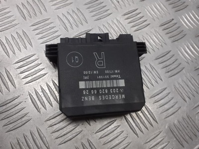 Модуль двері правий задня mercedes w203 2.0 2038206626 фото №1