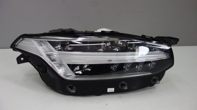 VOLVO XC90 II ŽIBINTAS LED DEŠINIOJI 31446688 EUROPA 