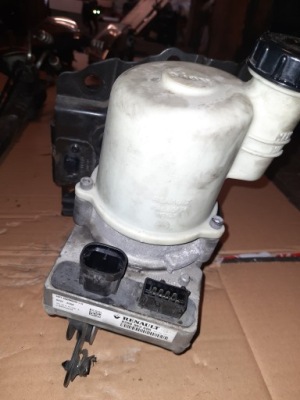 Насос усилителя жгут logan sandero 8200963686 фото №1